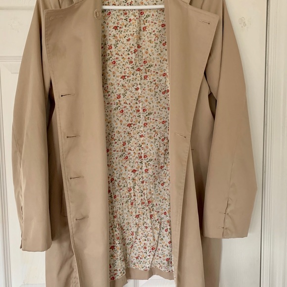 Cotton Candy trench coat beige cream small button - Picture 3 of 8